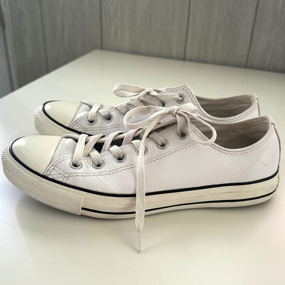 Converse Chick Taylor All Star White Leather Sneakers Size 8 - Picture 13 of 15